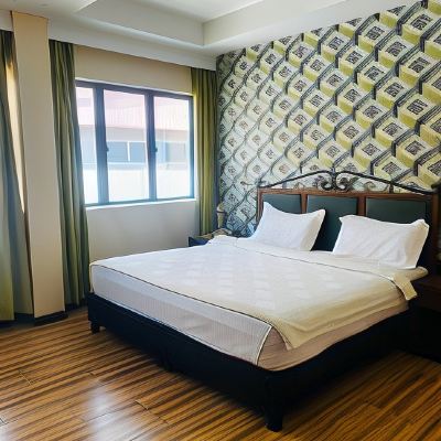 King Standard Kupon OYO 90134 K Garden Hotel