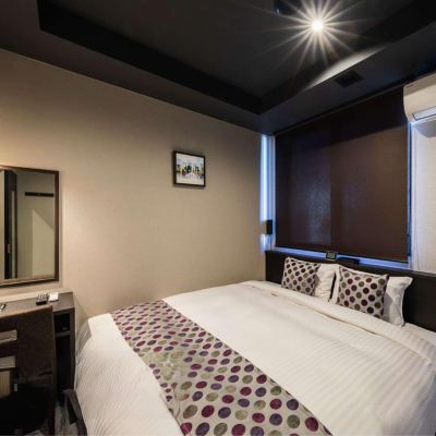 豪華雙人房 可吸菸 阿斯蒂爾飯店十三店優惠