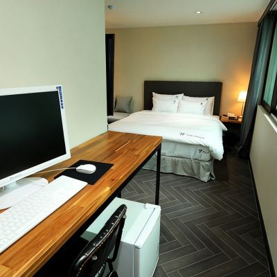 Premium Double Bathtub The First Hotel Promo Code