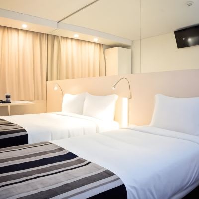 Superior Room with Extra Bed Park Hotel Porto Aeroporto Promo Code