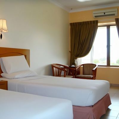 Bilik Keluarga Kupon Megah D'Aru Hotel