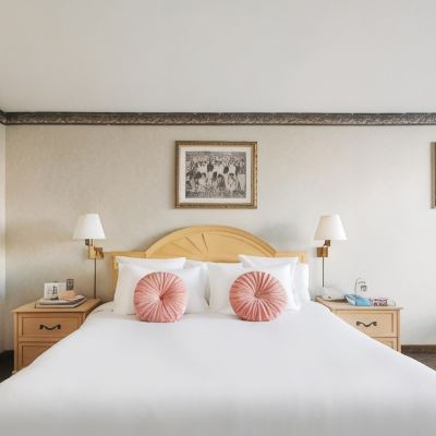 Standard King Room-Accessible Glendale Express Hotel Los Angeles Promo Code