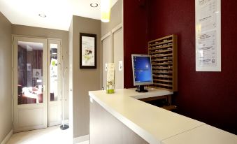 Campanile Evry Est - Saint Germain les Corbeil - Housity