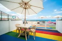 Dalian Cotton Candy Seaview Beach Sunrise Hotel (Jinshitan Resort Area) Hotels in 