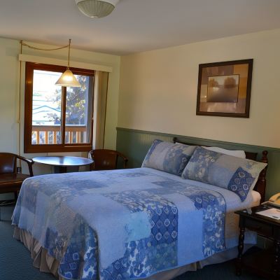 Comfort Queen Room Kancamagus Lodge Promo Code