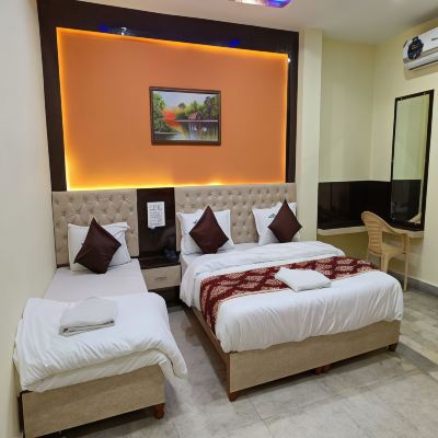 Triple Bed AC Room