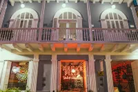 Casa Movida Hostel Отели в г. 
