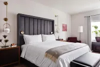 The Blake Hotel Hôtels à : 