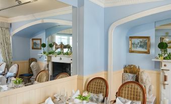 The Atherstone Red Lion Hotel - Housity