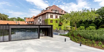 La Butte Aux Bois Hotels in 