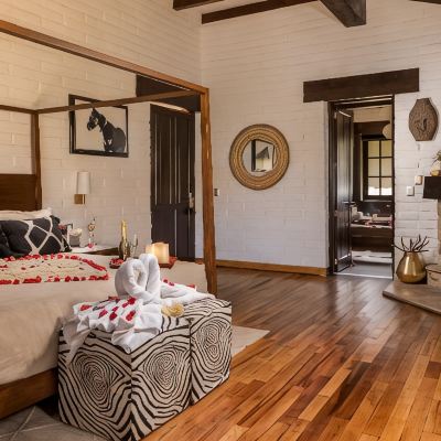 Suite Lunamielera Sierra Lago Promo Code