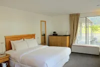 Franz Josef Oasis Hotel Hotele w: 