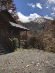 Mountain View -  Hot Tub - Mountain View Sleeps 6 -  Dog / Pet Friendly -
