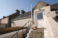 Fisherman's Rest - seaside getaway - beaches - golf - 5 mins walk to sea Hotele w: 