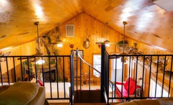 Shalom House Bed and Breakfast - Housity