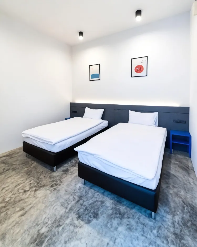 ห้องเตียงแฝด พร้อมห้องน้ำรวม