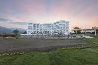 Marpessa Blue Beach Resort & Spa Hotel Hôtels à : 