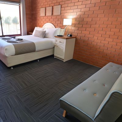 Deluxe Queen Room with Disability Access