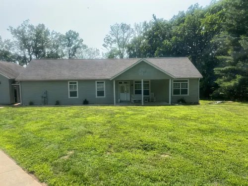 Lake View Cadiz, KY Lakefront 3 Bedroom with AC, Private Dock. Lake Barkley
