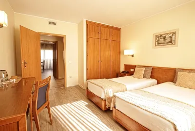 Hotel Dos Loios Hotels in 