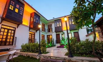 Livia Garden Hotel - Housity