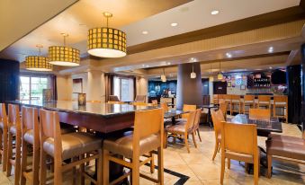 Best Western Premier KC Speedway Inn  Suites