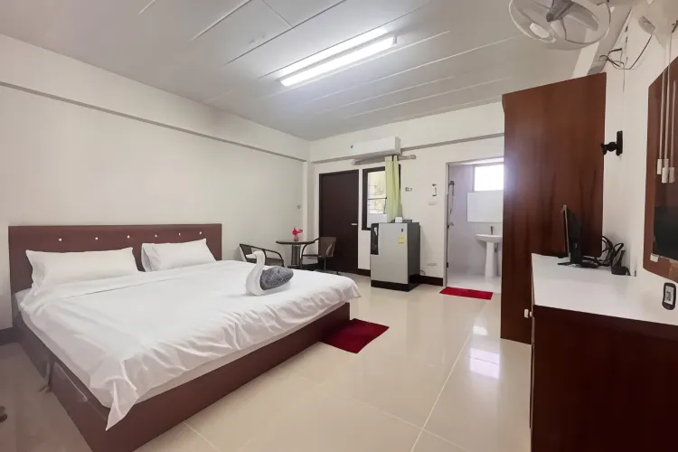 ห้องซูพีเรียร์ เตียงใหญ่ 1 เตียง