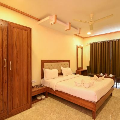 Premier Room Rockford Resort Promo Code