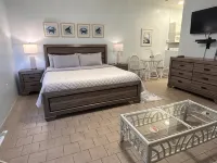 The Green Iguana Hotel