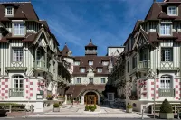 Hôtel Barrière le Normandy Hotels in 
