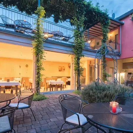 Arndt Hotel Garni Отели в г. Руст
