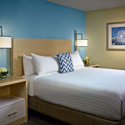 Suite, Multiple Beds, Accessible (King + Queen Bed, Hearing)