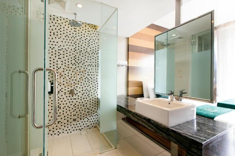 尊貴特大號床套房