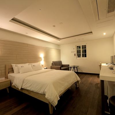 스탠다드 게임 룸 호텔드어반 쿠폰