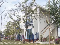 The B Resort Hotel a Kampot