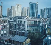 Yixi Hotel (Leshan High Speed Railway Station Shihao Plaza)