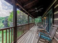 4-Bed/Bath Cabin: Hot Tub, Game Room, Pet-Friendly! Hotels in Seven Devils