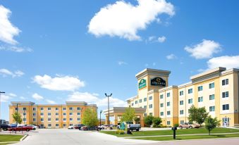 La Quinta Inn & Suites by Wyndham Fargo-Medical Center