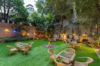 ZoukStayz Hotel a 