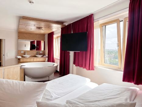 Bettenburg Hotel & Hostel