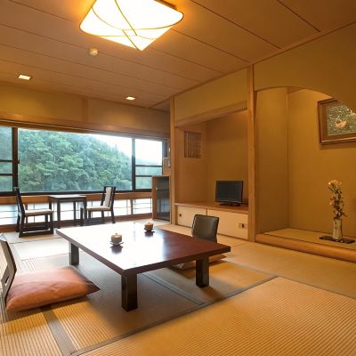 【禁煙】本館　和室（バスなし） 赤目温泉隠れの湯 対泉閣 クーポン
