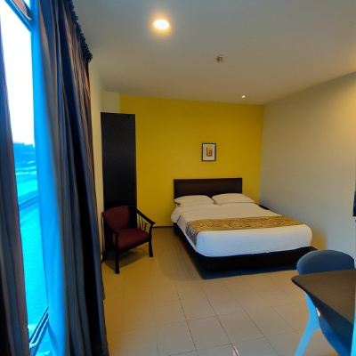 Bilik Deluxe Double Kupon Tiong Hua Hotel