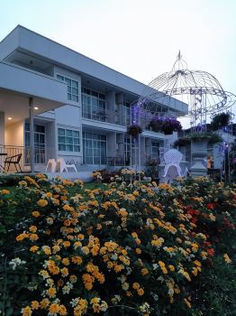 โรงแรมปัวเดอวิว บูติค รีสอร์ท PuaDeView Boutique Resort
