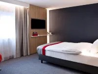 هوليداي إن إكسبرس  وتش ش وا ٔاي آيتش جي