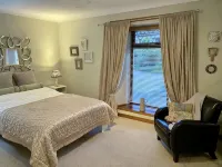 Luxury cottage, hot tub and wood burner, ideal for families celebrations. Hôtels à : 