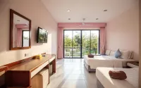 Xanadu Beach Resort