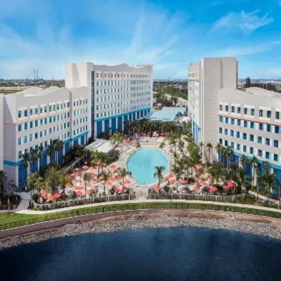 Universal’s Endless Summer Resort – Surfside Inn and Suites