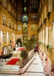 Singer109 Hostel, Hotel & Apartment
