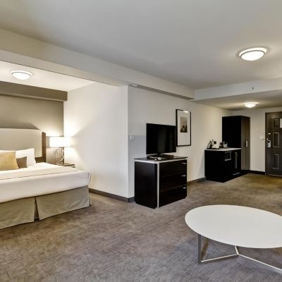 Coast Premium King Junior Suite The Coast Kamloops Hotel & Conference Centre Promo Code