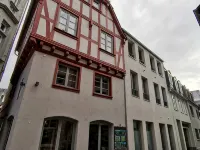 Bacharach Old Town- Bike & Hike- Ground Floor- Ideal for 2- Rhine & Loreley base 바하라흐 호텔
